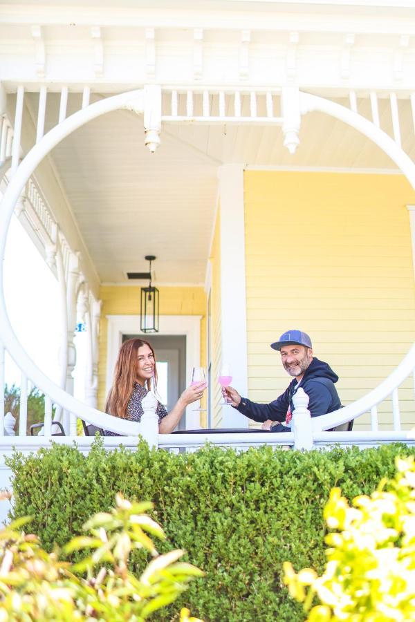 Mahone Bay Bed And Breakfast Экстерьер фото